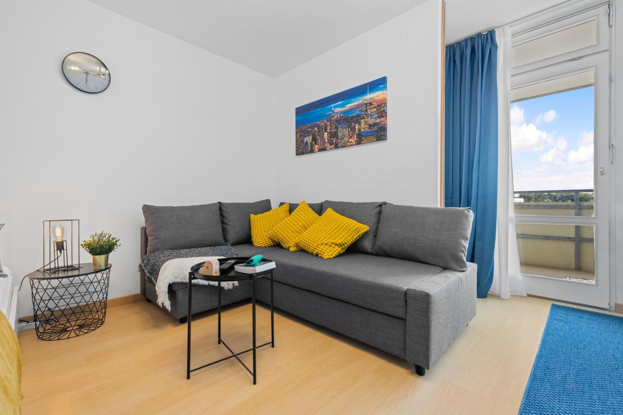 Sonniges City-Apartment Mit Suedbalkon Und Parklatz Neusass Exterior foto
