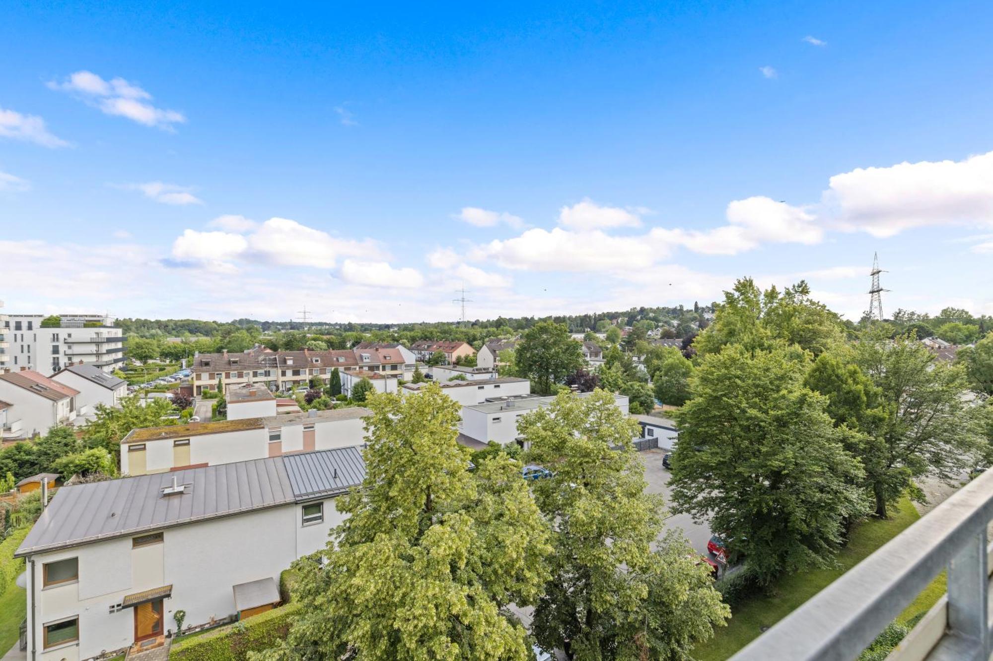 Sonniges City-Apartment Mit Suedbalkon Und Parklatz Neusass Exterior foto